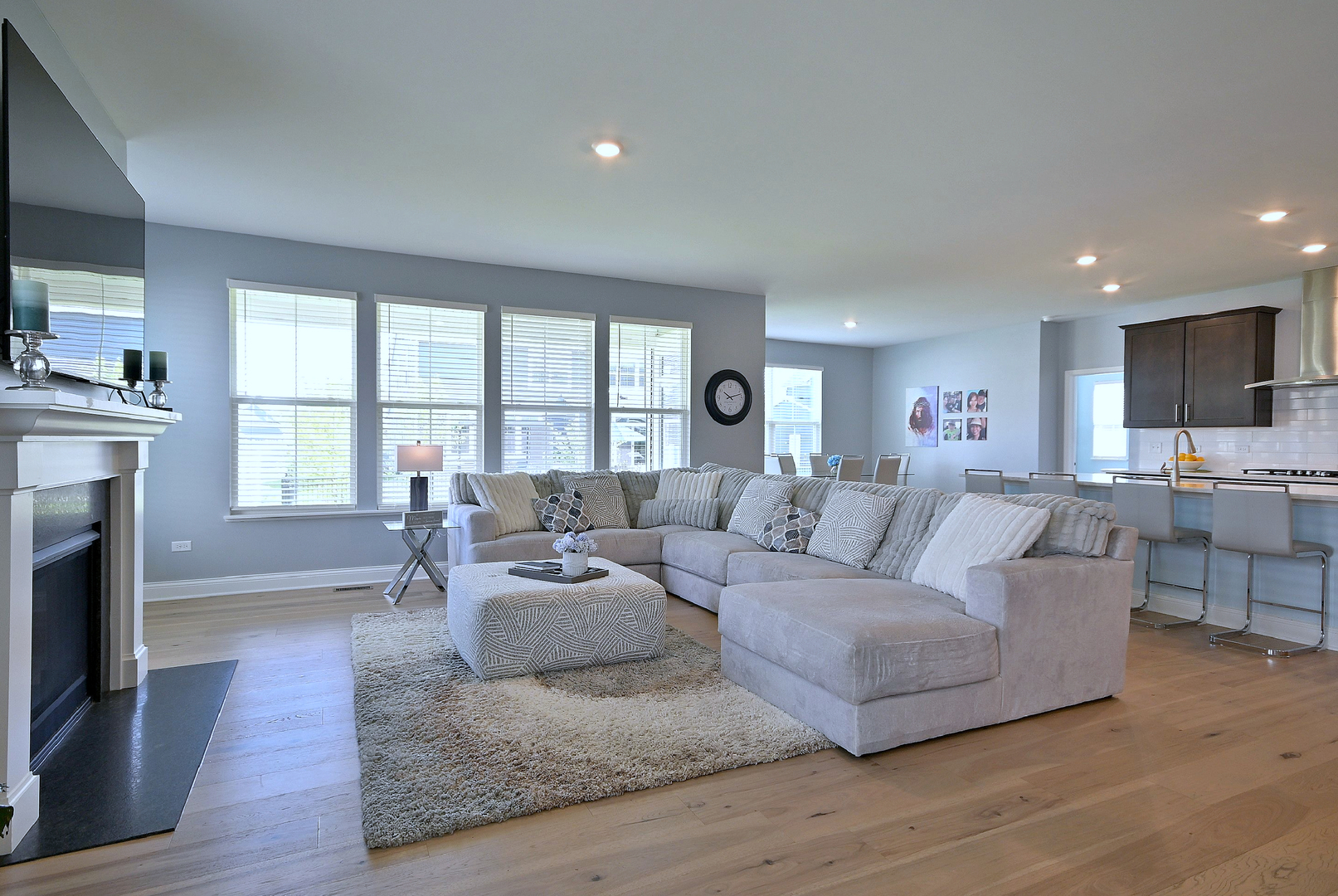 1174 Larswood Lane Property Photo 3