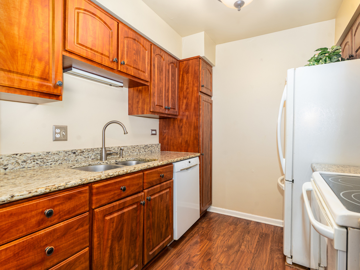 6106 Knoll Valley Drive 102 Property Photo 6