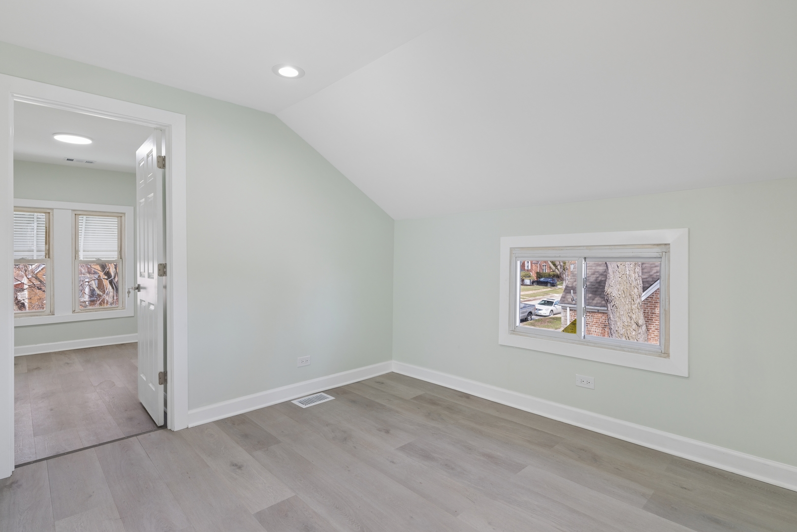 6347 S Kenneth Avenue Property Photo 19
