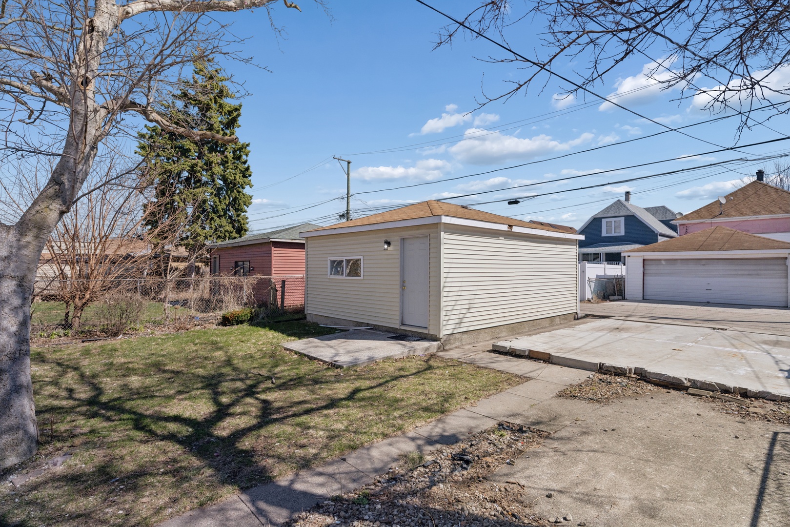 6347 S Kenneth Avenue Property Photo 27