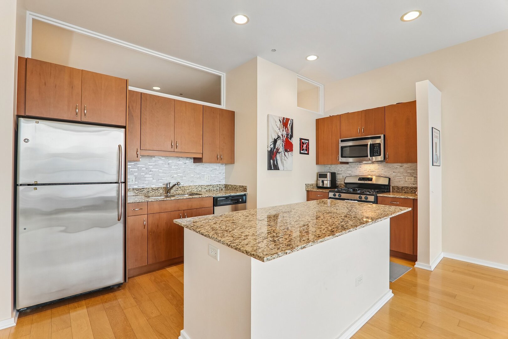 65 E Monroe Street 4407 Property Photo 8