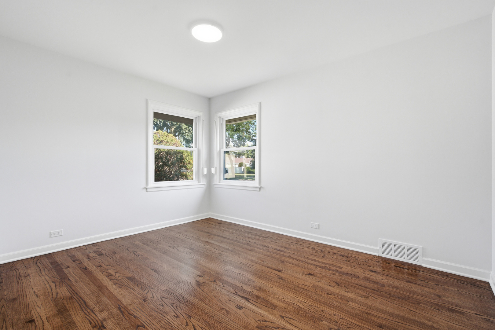 5022 Fargo Avenue Property Photo 17