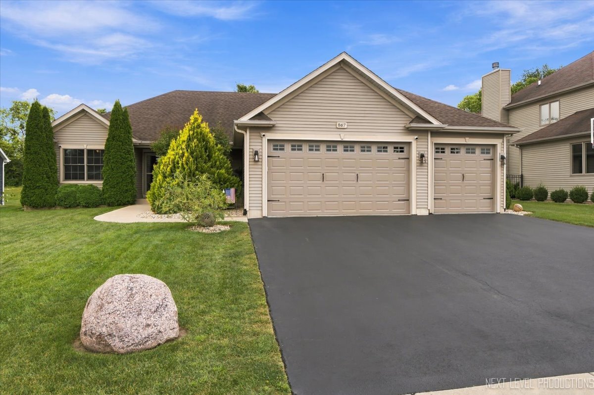 867 Greenfield Turn Property Photo 1