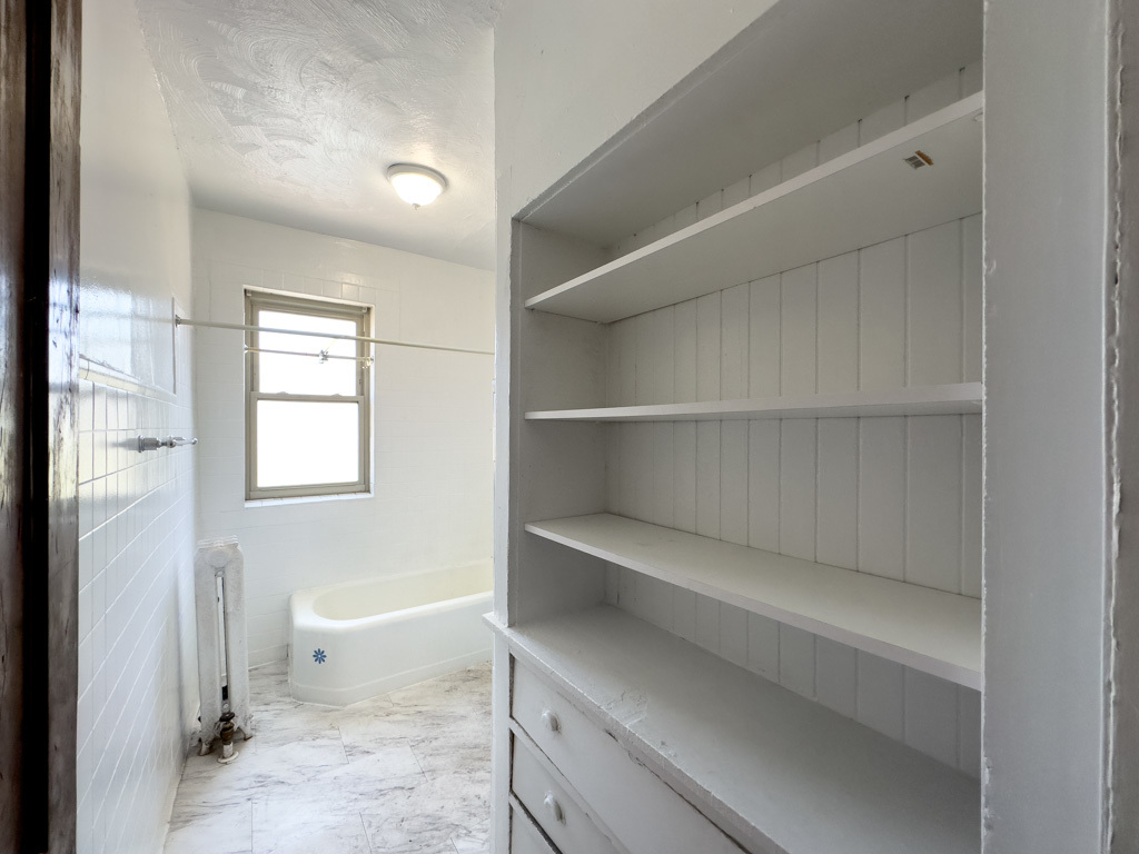 1222 W Rosemont Avenue 1 Property Photo 14