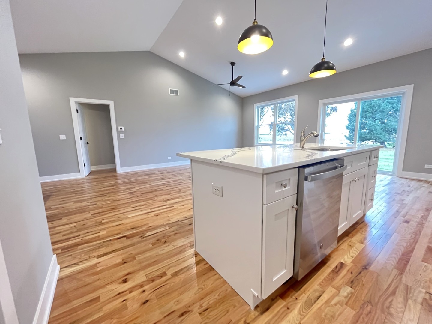 956 Partridge Circle Property Photo 4