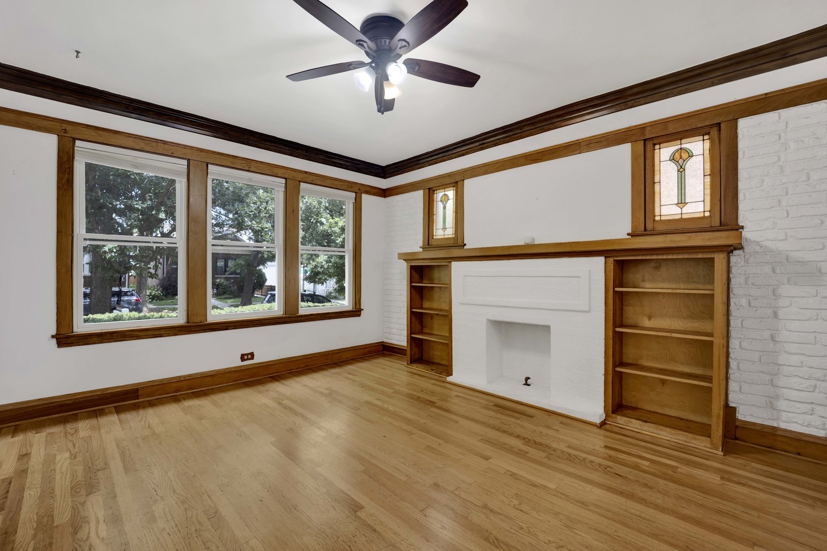 2419 W Berenice Avenue Property Photo 3