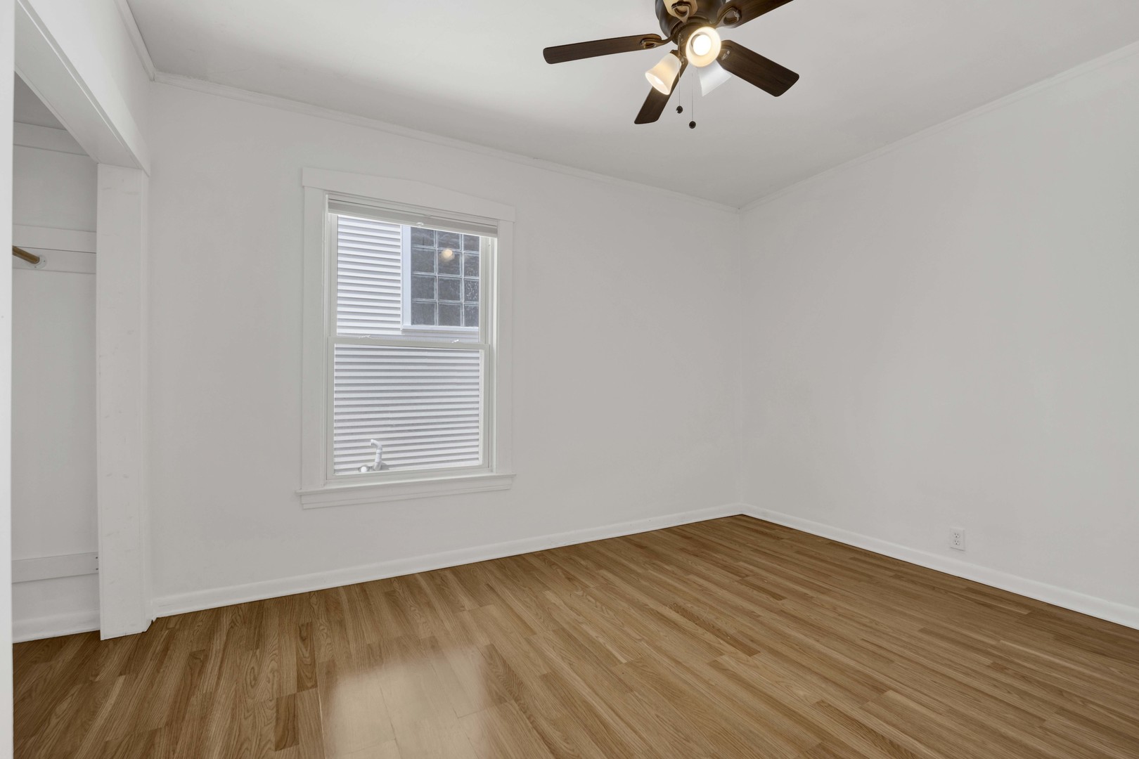 2419 W Berenice Avenue Property Photo 11