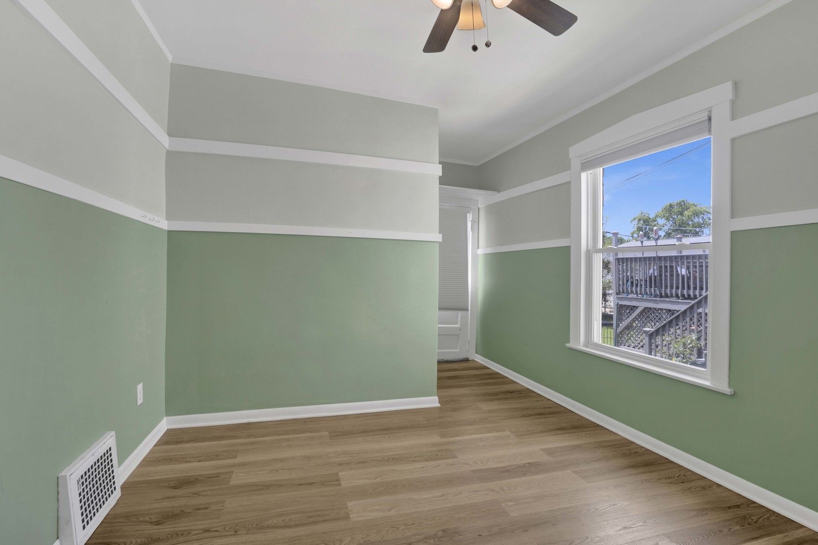 2419 W Berenice Avenue Property Photo 13