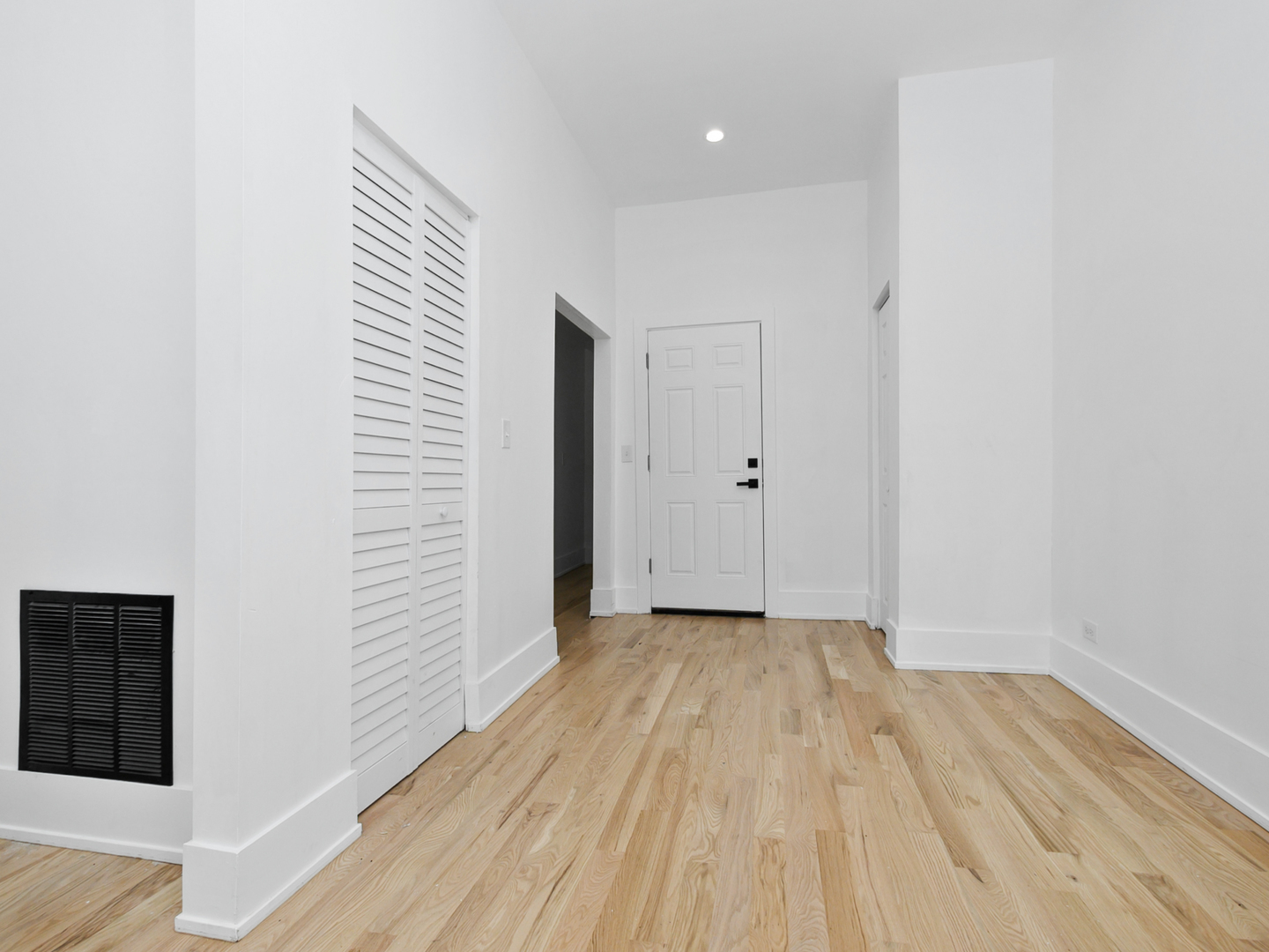 7125 S Drexel Avenue Property Photo 7