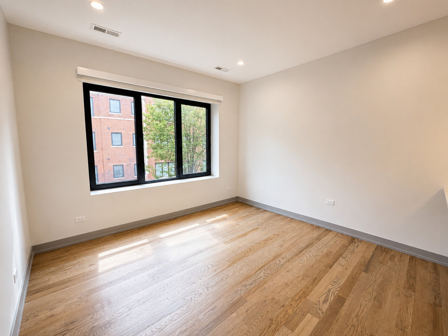 1333 W Estes Avenue 2a Property Photo 6