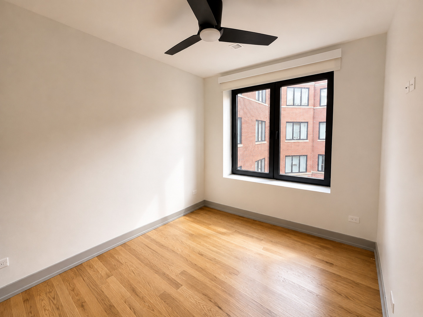 1333 W Estes Avenue 2a Property Photo 11