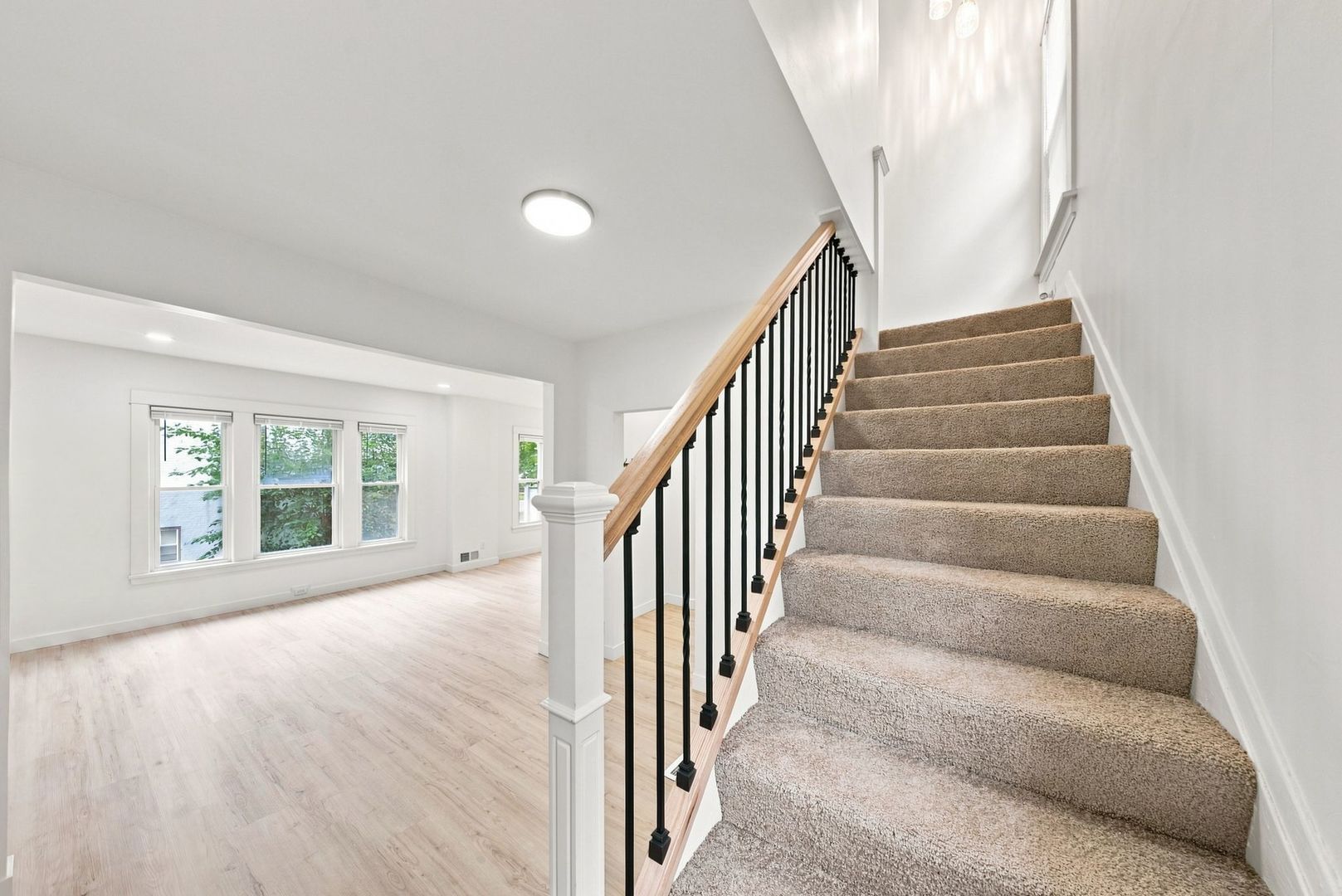 387 S Evergreen Avenue Property Photo 15