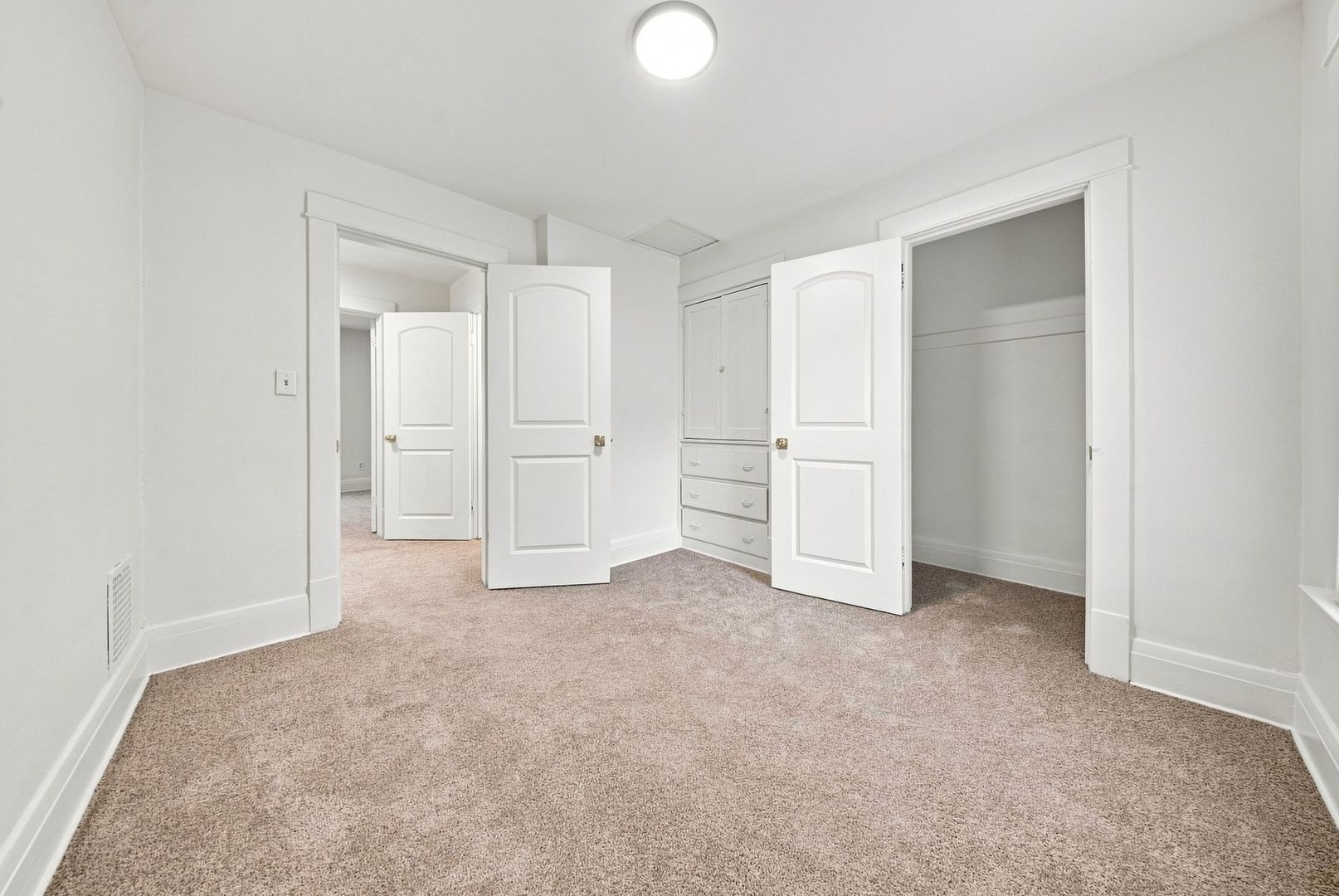 387 S Evergreen Avenue Property Photo 20