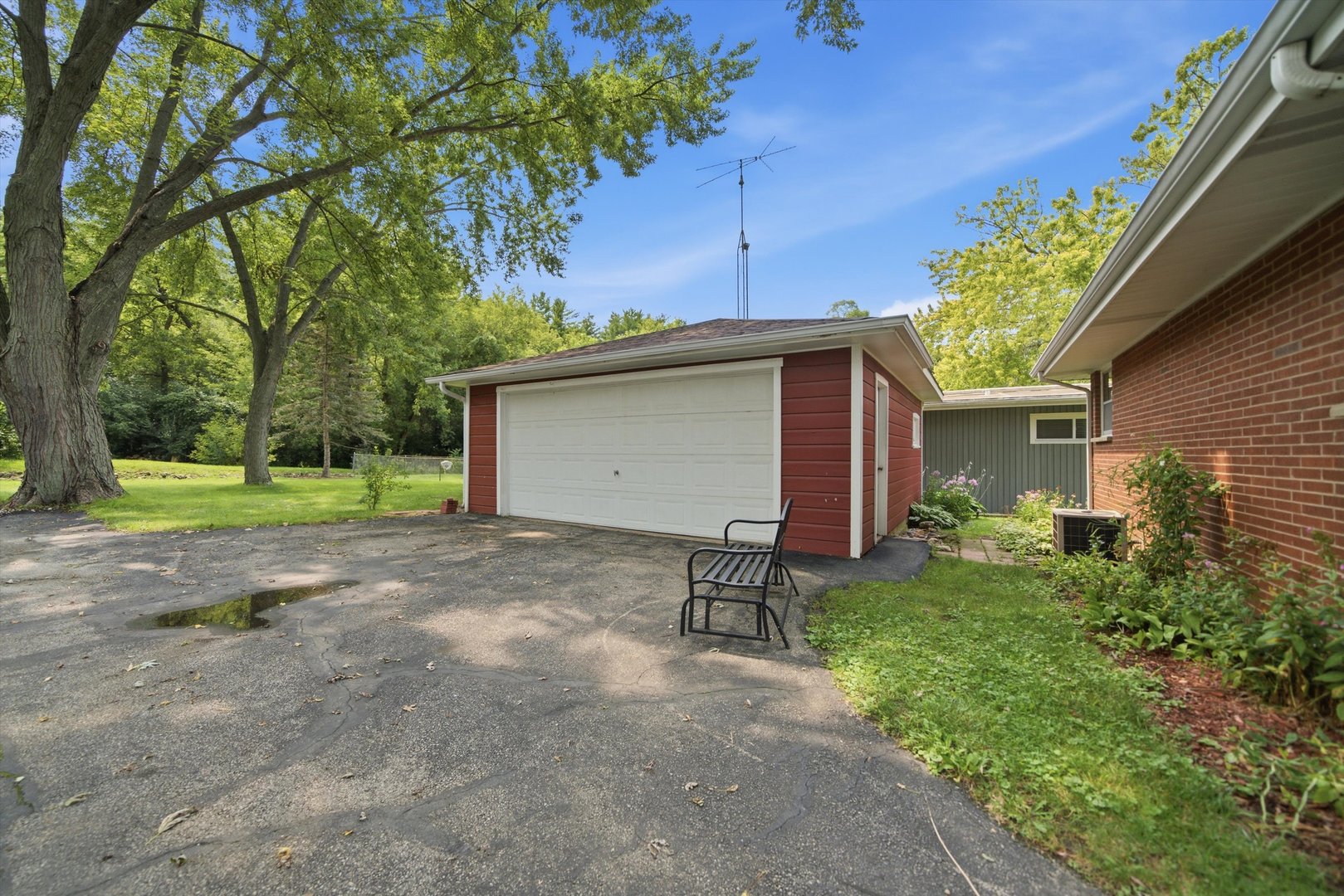 39181 N Cedar Crest Drive Property Photo 31