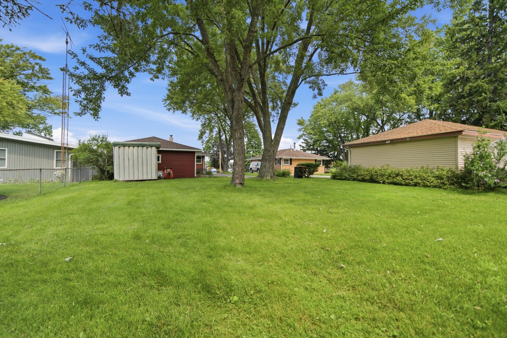 39181 N Cedar Crest Drive Property Photo 33