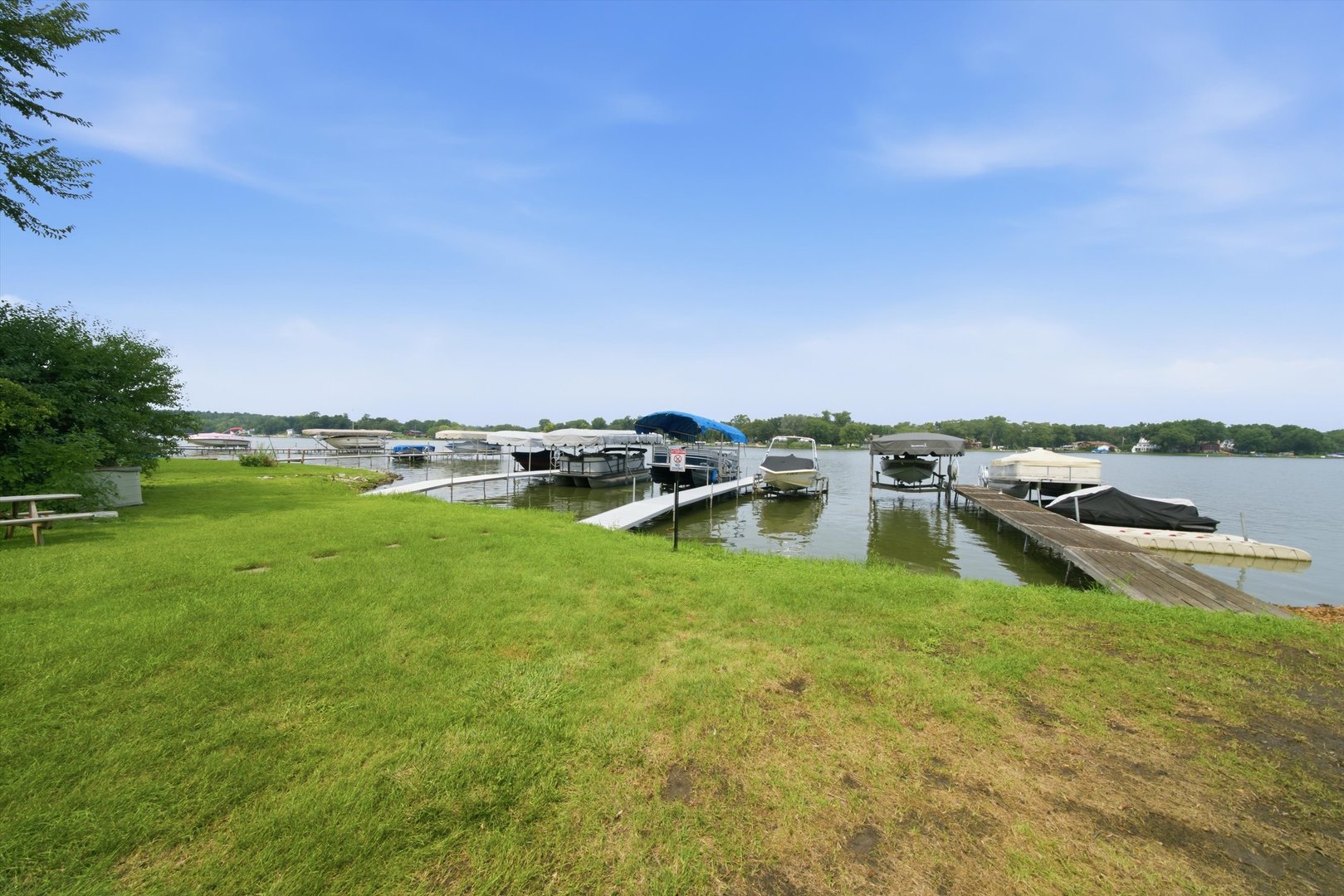 39181 N Cedar Crest Drive Property Photo 43
