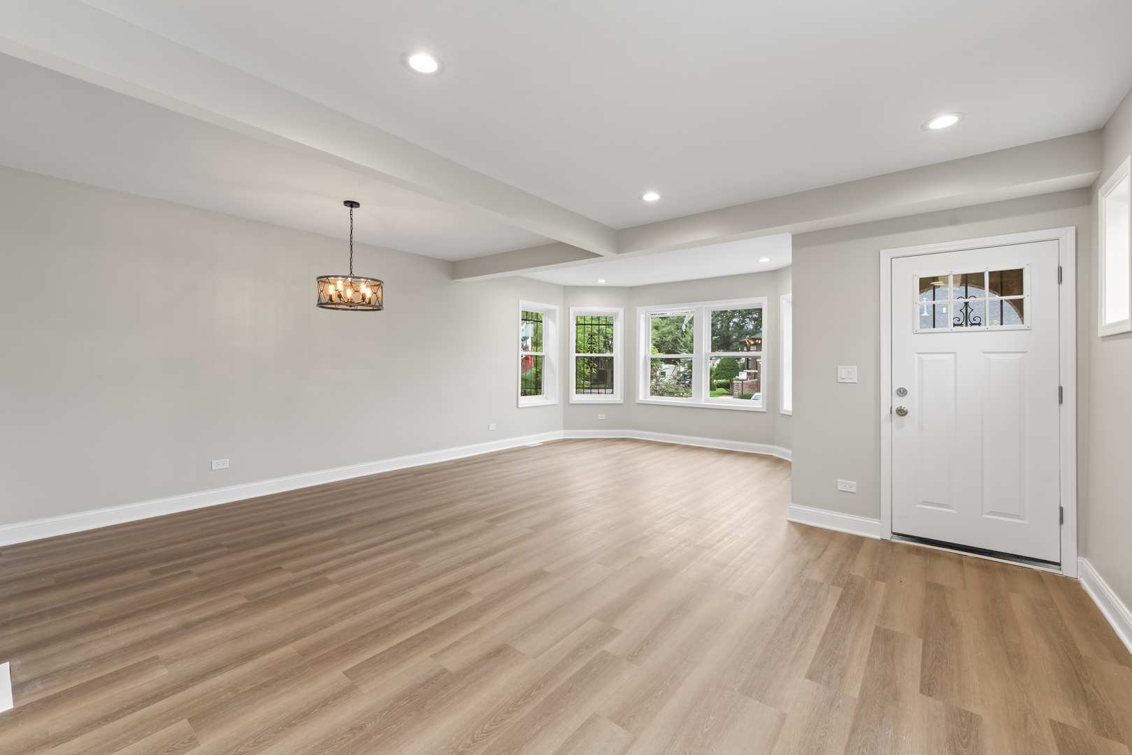 1653 W 92nd Street Property Photo 3