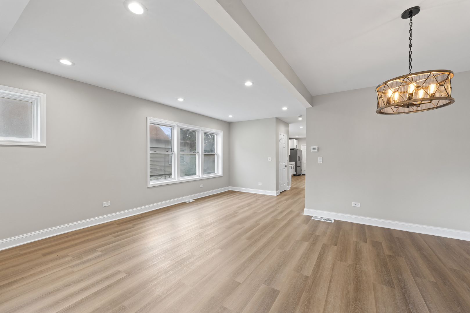 1653 W 92nd Street Property Photo 4