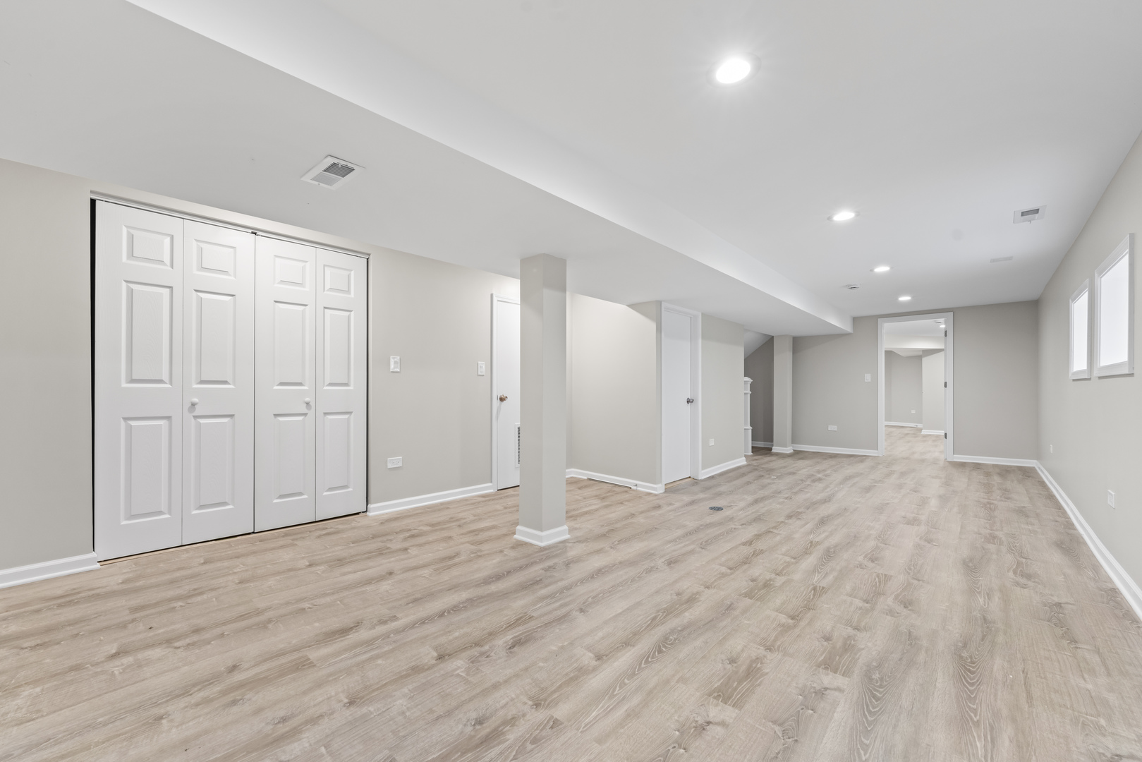 1653 W 92nd Street Property Photo 18