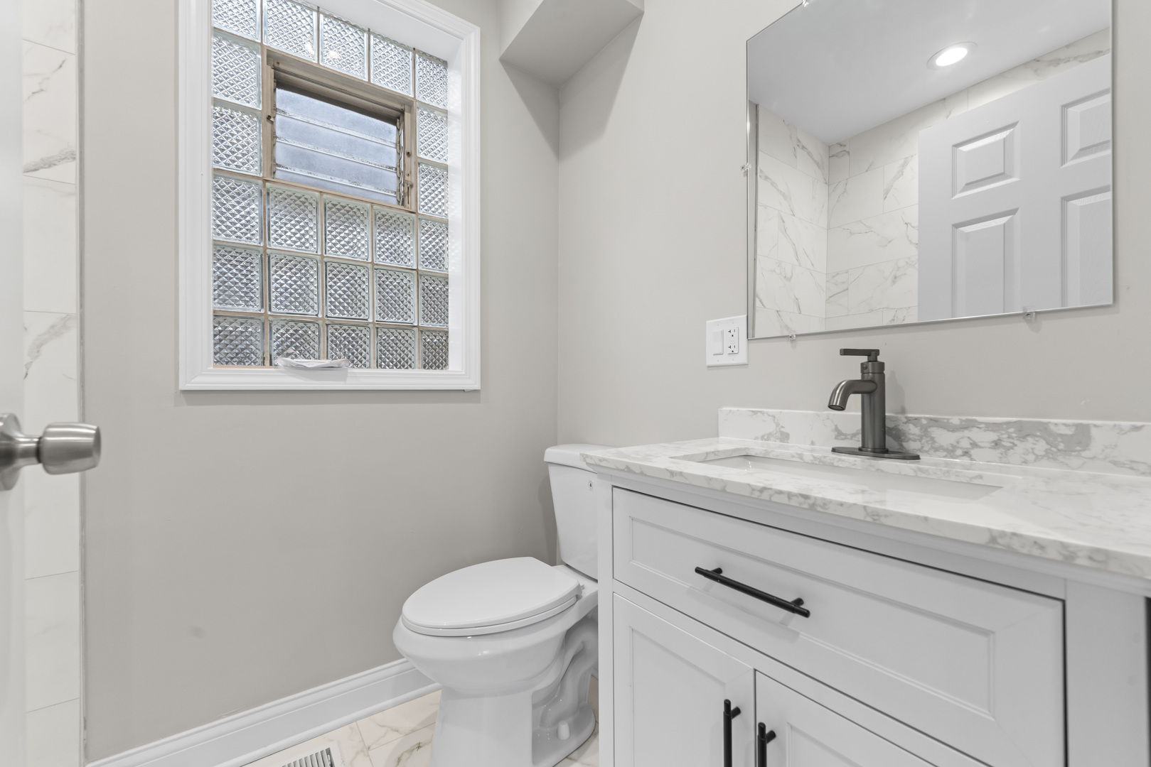 1653 W 92nd Street Property Photo 19