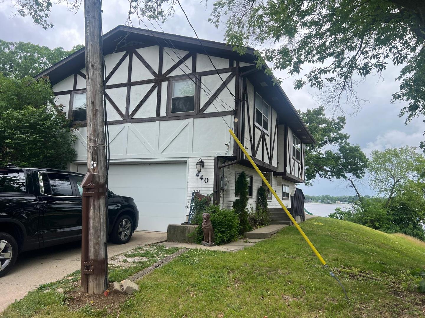 440 E Lakeshore Drive Property Photo 1