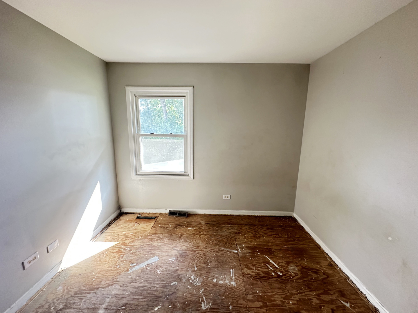 223 Indian Trail Property Photo 8