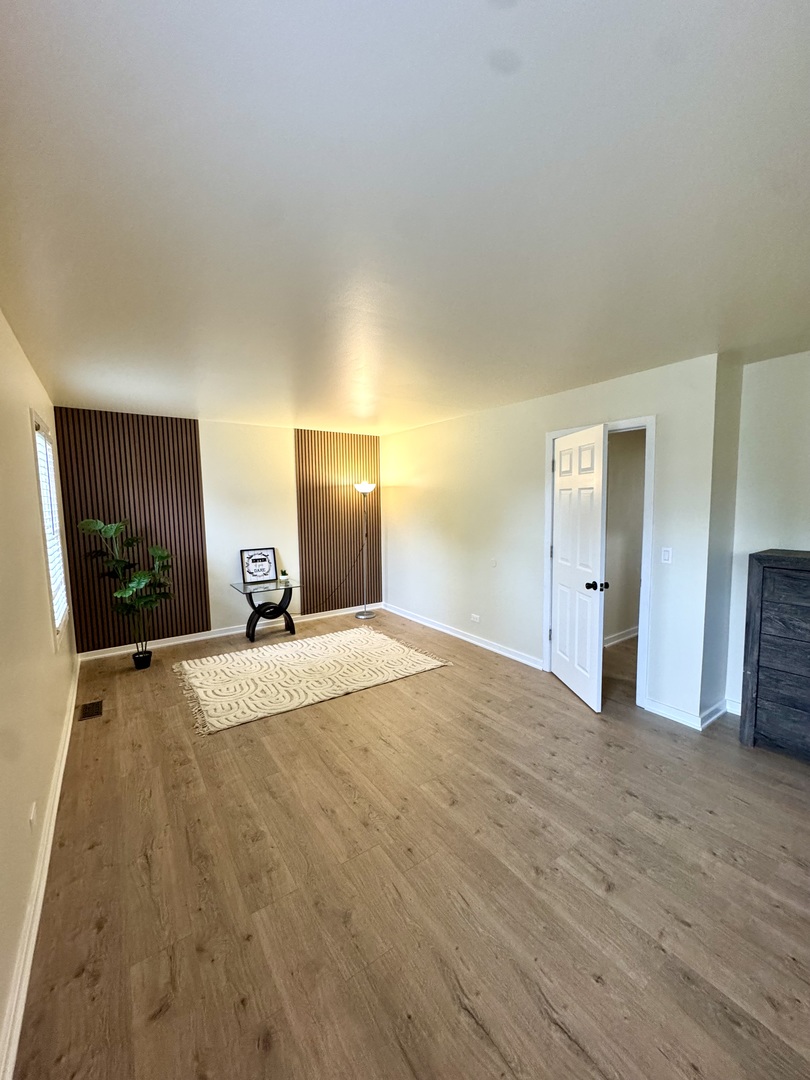 328 Ottawa Drive Property Photo 8
