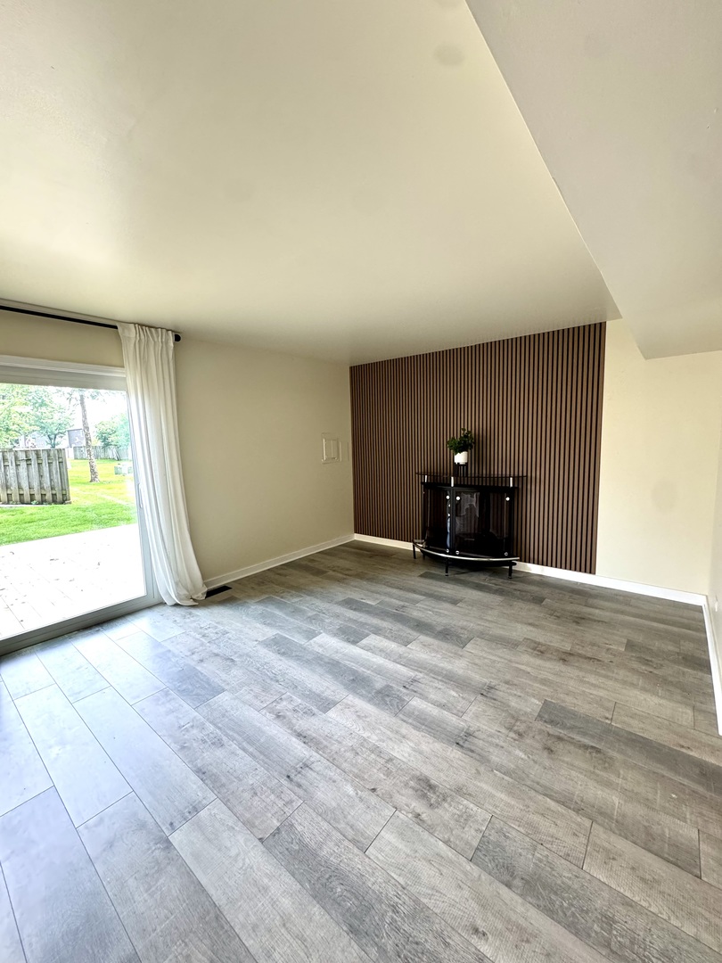 328 Ottawa Drive Property Photo 11