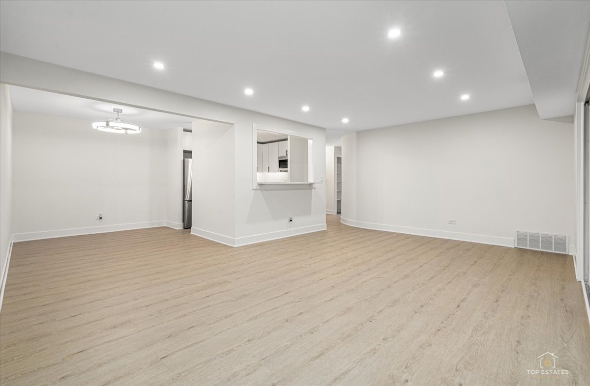 12733837 Property Photo 6