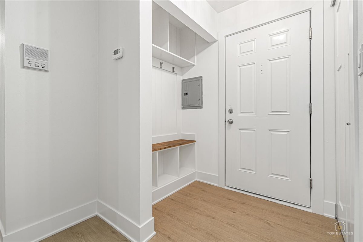 12733837 Property Photo 10