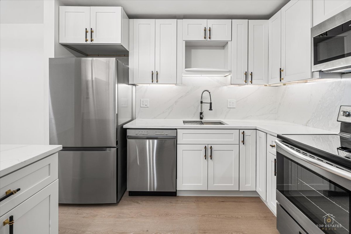 12733837 Property Photo 17