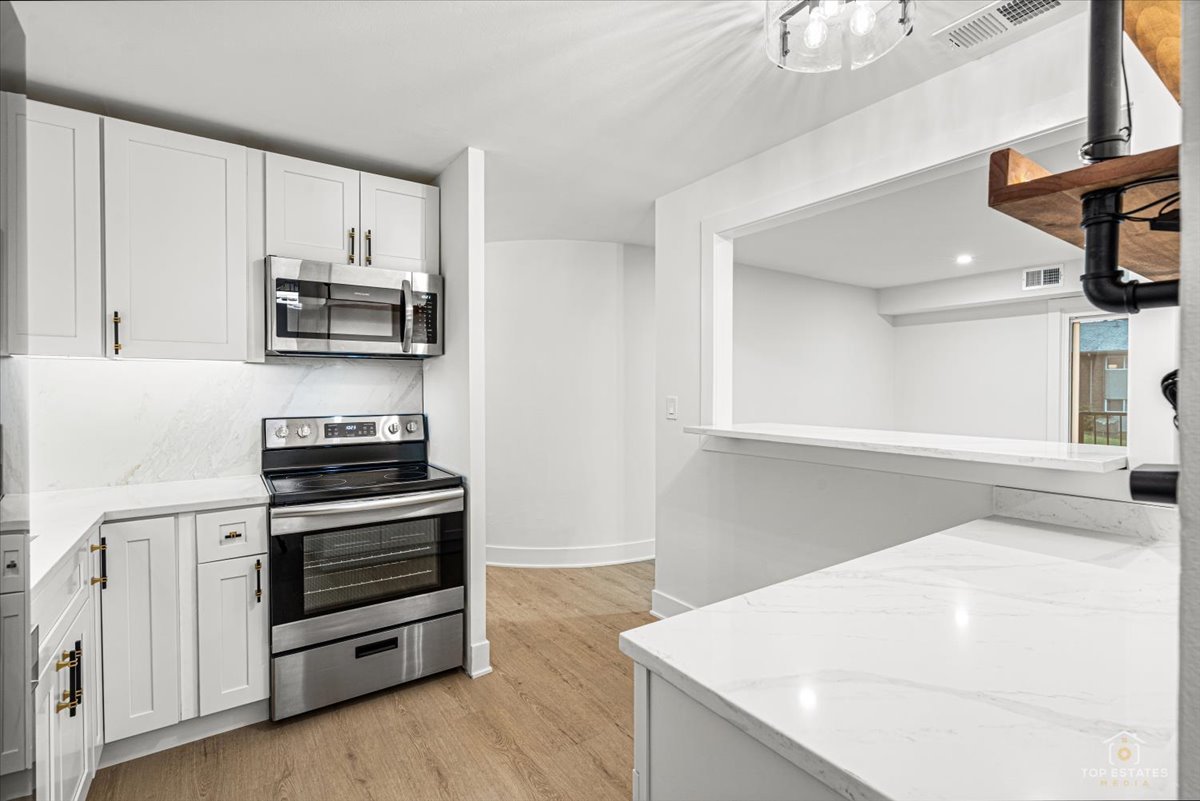 12733837 Property Photo 19