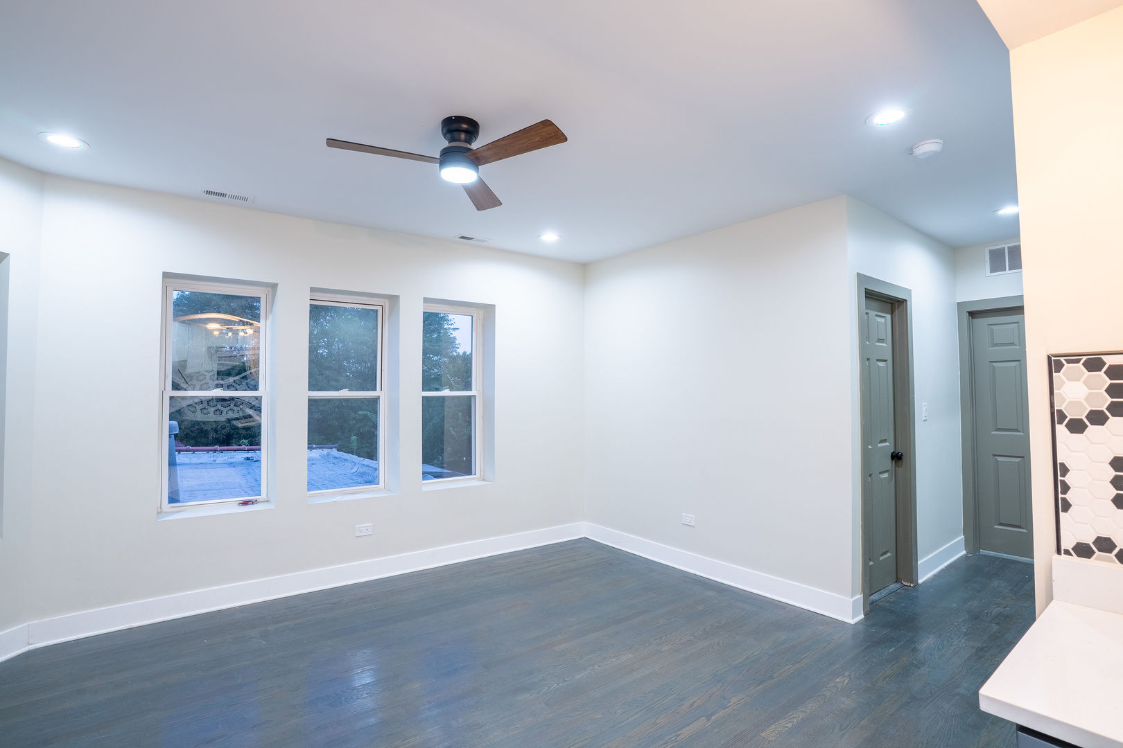 7948 S Evans Avenue 2m Property Photo 7