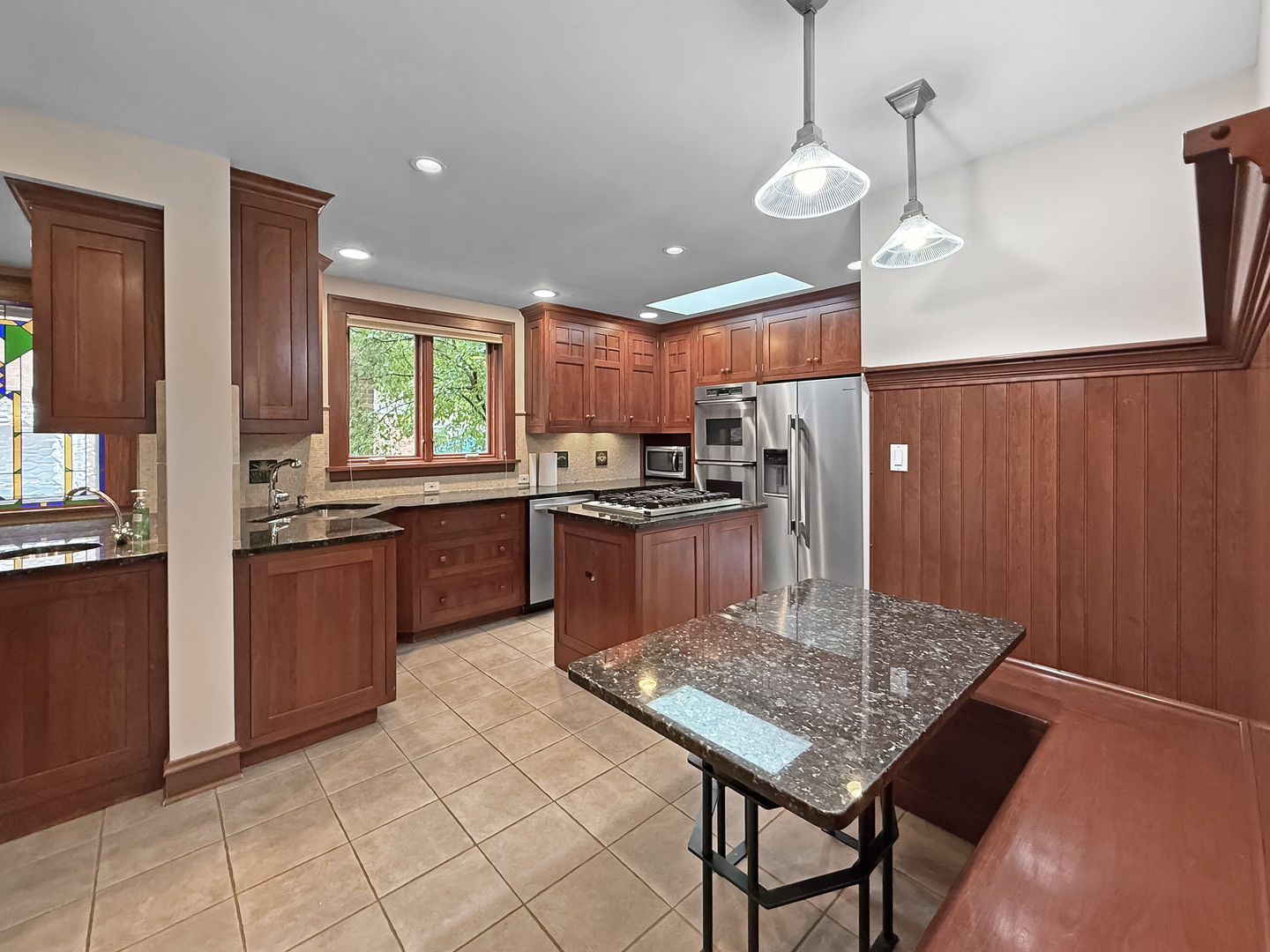 1016 Belleforte Avenue Property Photo 10