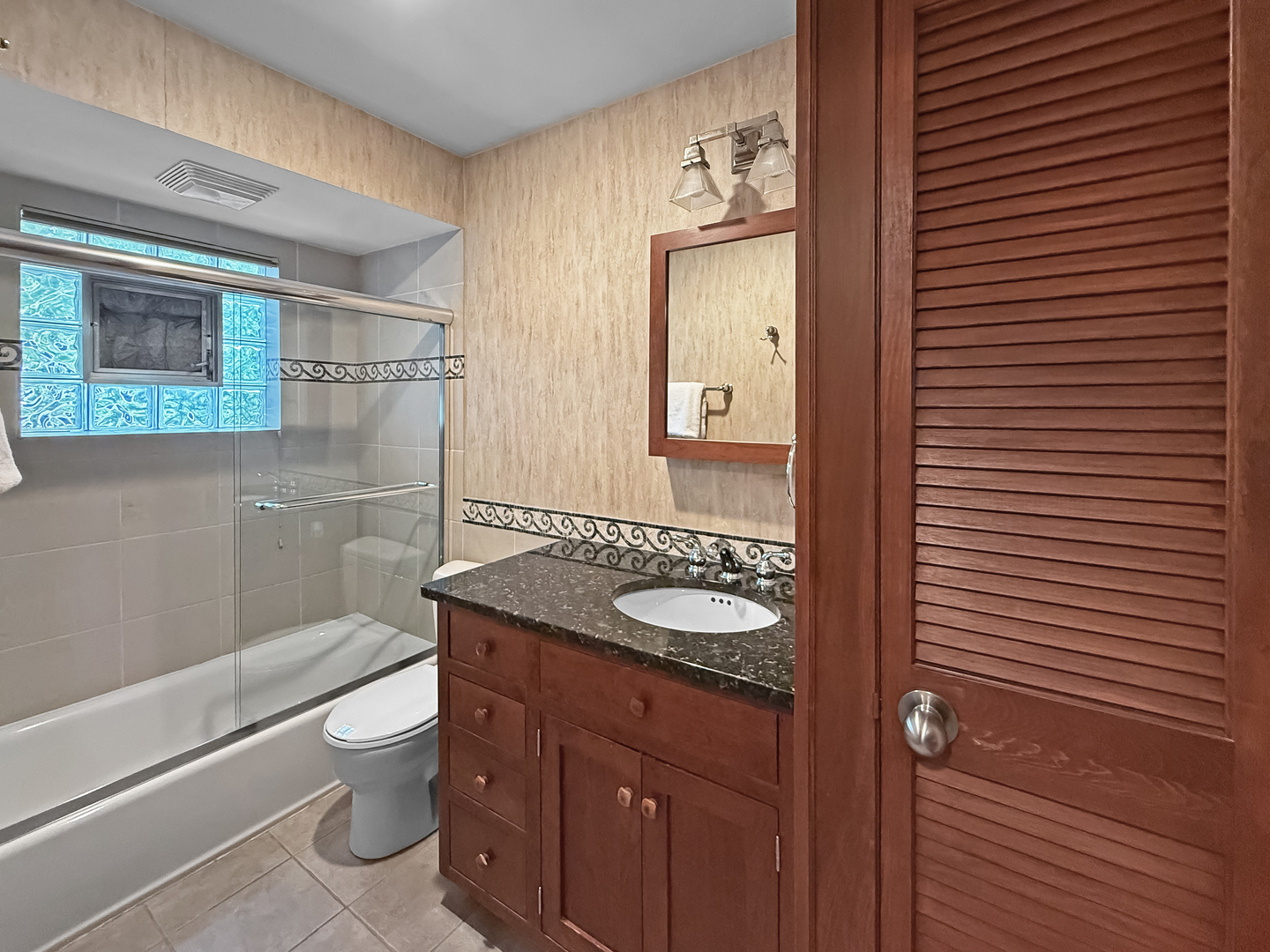 1016 Belleforte Avenue Property Photo 29