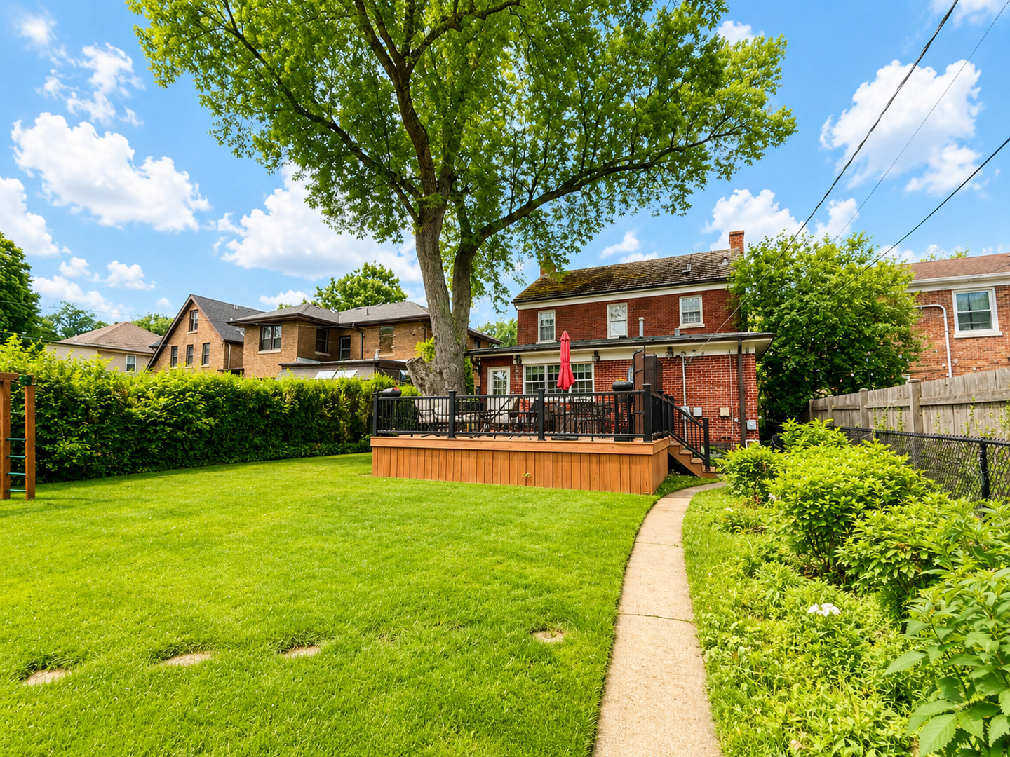 1016 Belleforte Avenue Property Photo 34