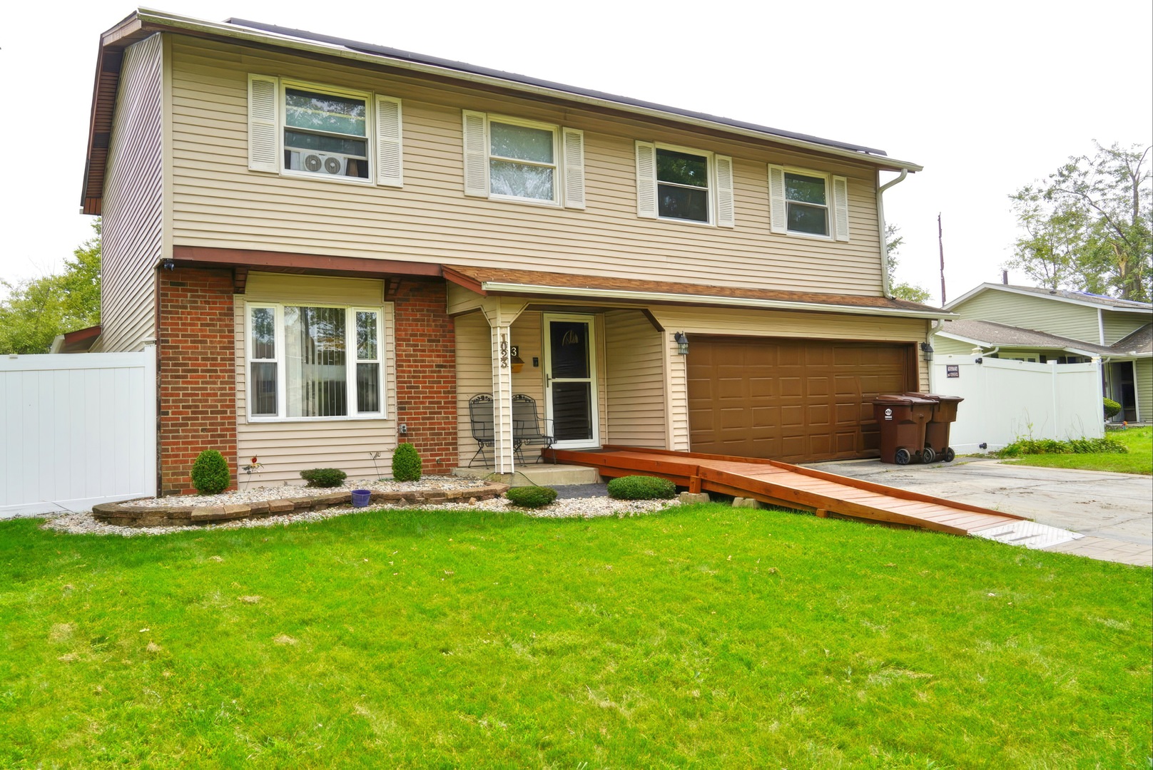 1023 Ashridge Lane Property Photo 1