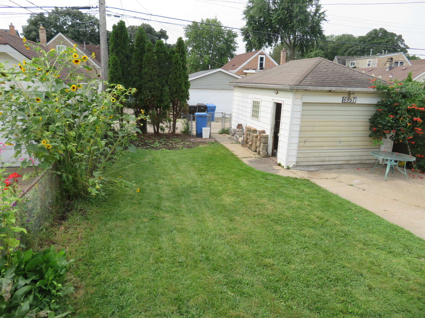 6957 W Fletcher Street Property Photo 3