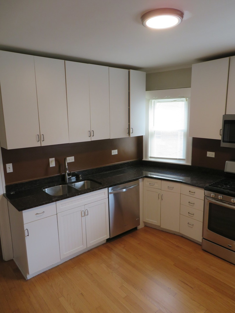 6957 W Fletcher Street Property Photo 23