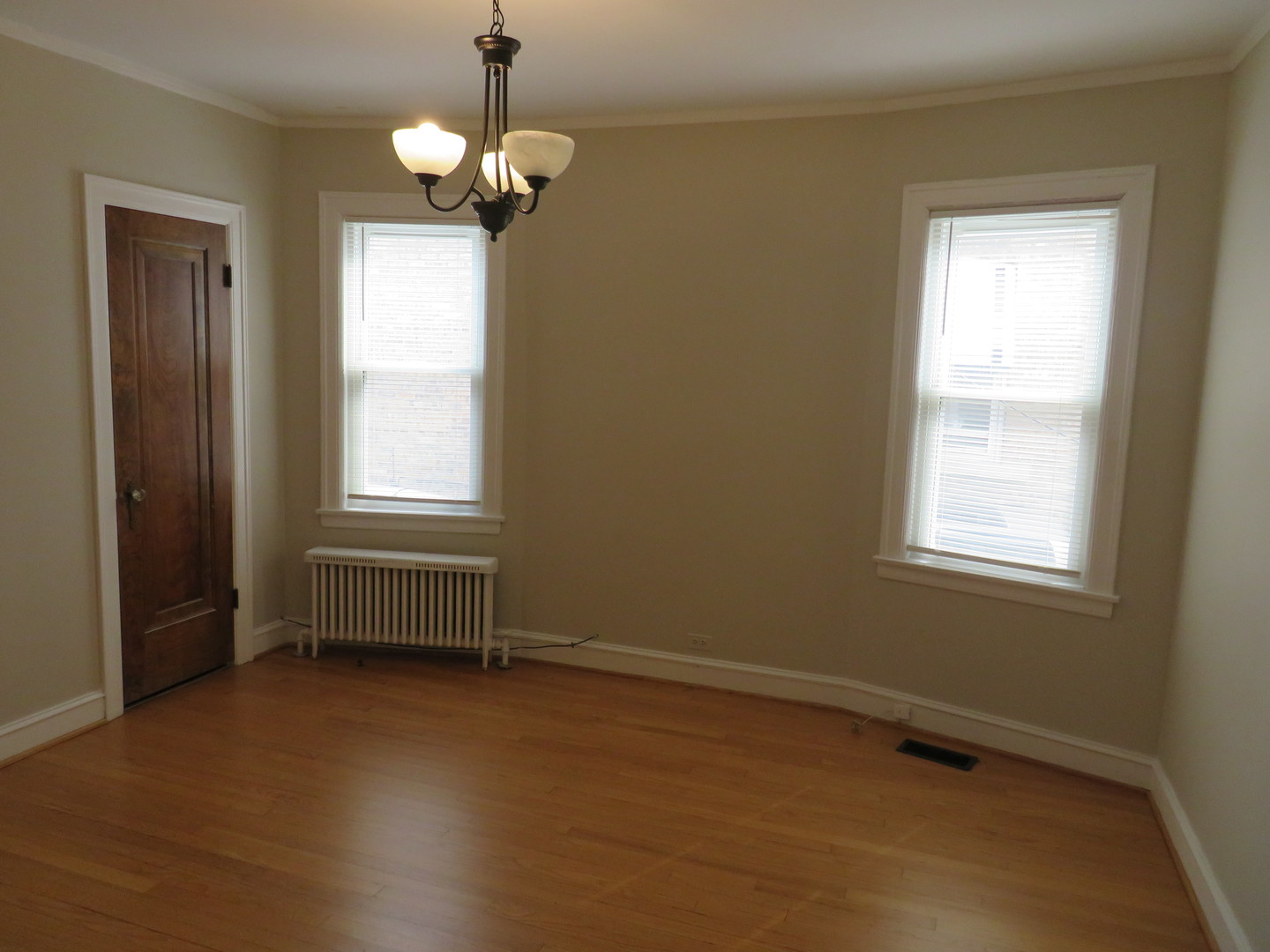 6957 W Fletcher Street Property Photo 28
