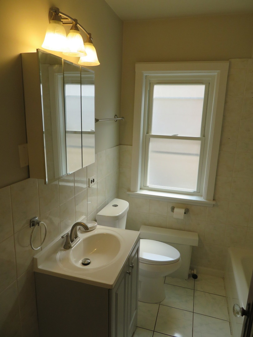 6957 W Fletcher Street Property Photo 35