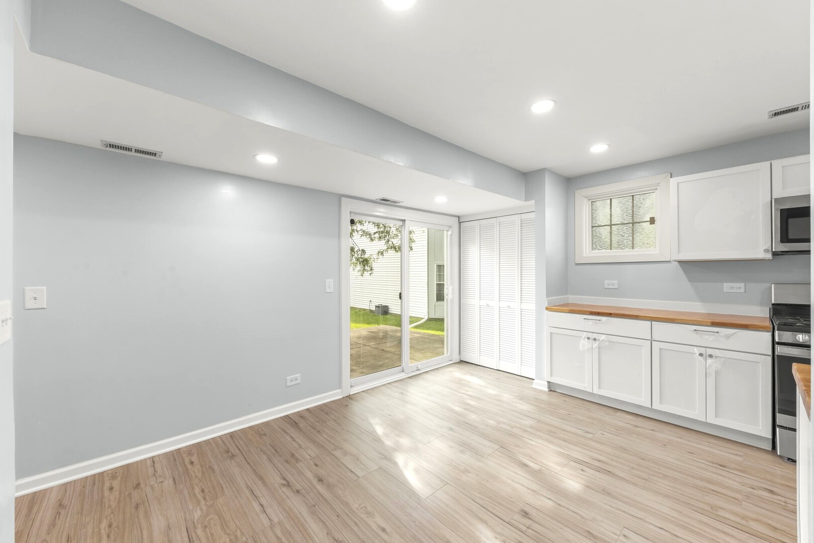 1010 Symphony Drive Property Photo 7