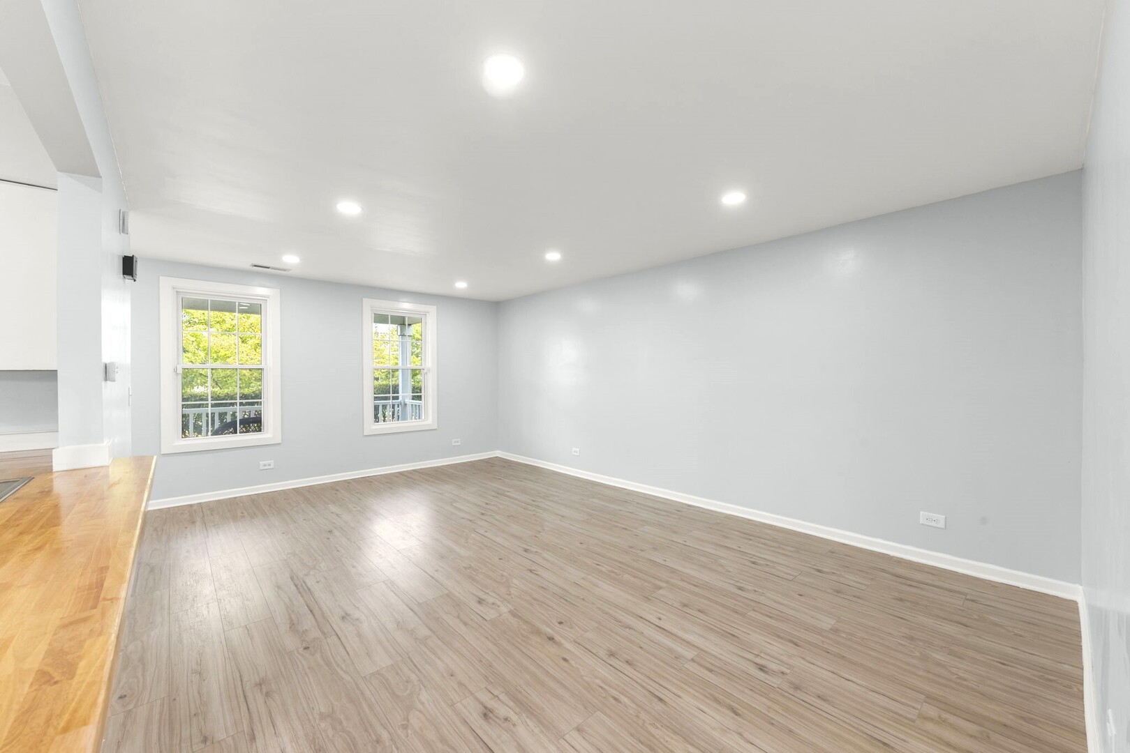 1010 Symphony Drive Property Photo 13