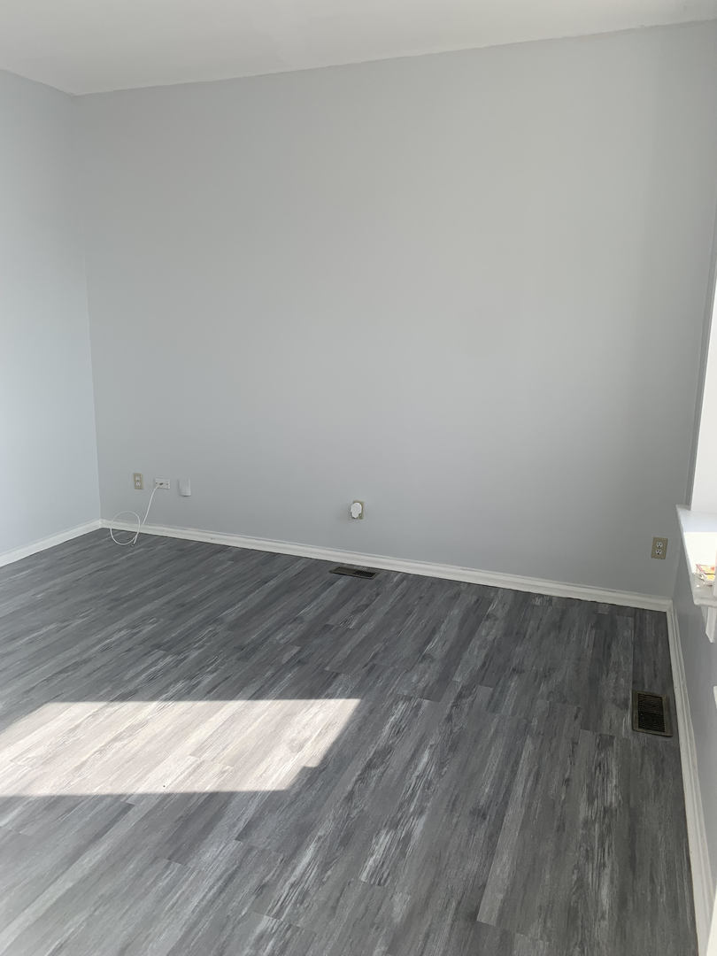1621 N Talman Avenue Property Photo 4