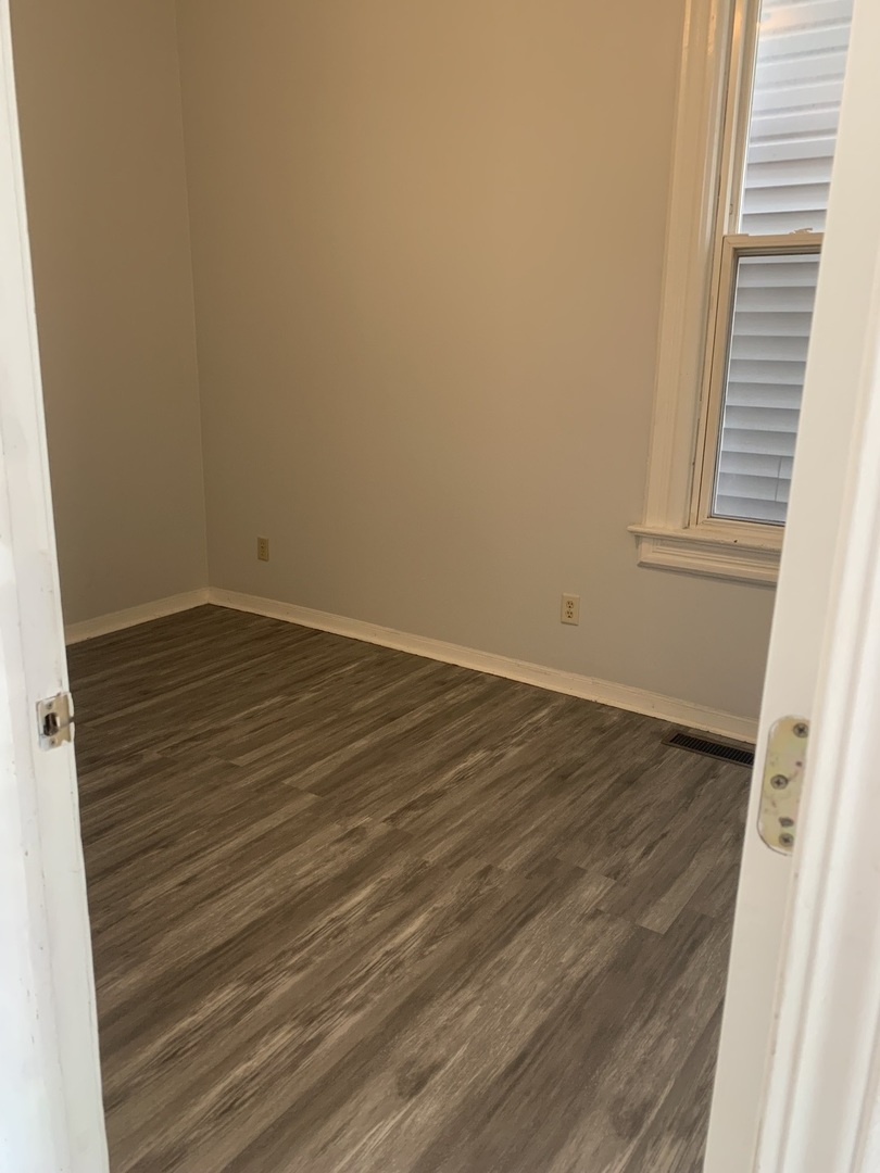 1621 N Talman Avenue Property Photo 13
