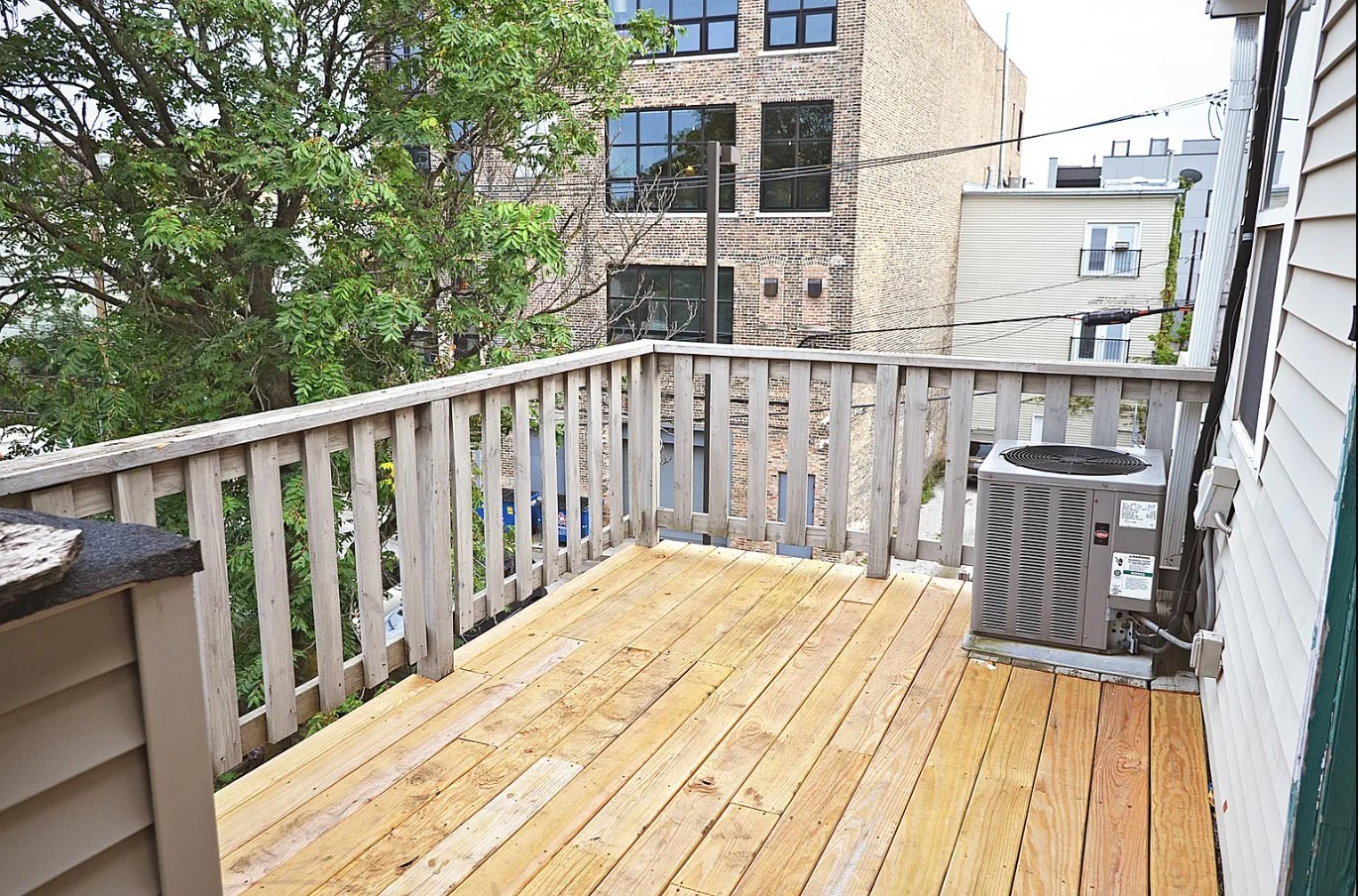 1621 N Talman Avenue Property Photo 52
