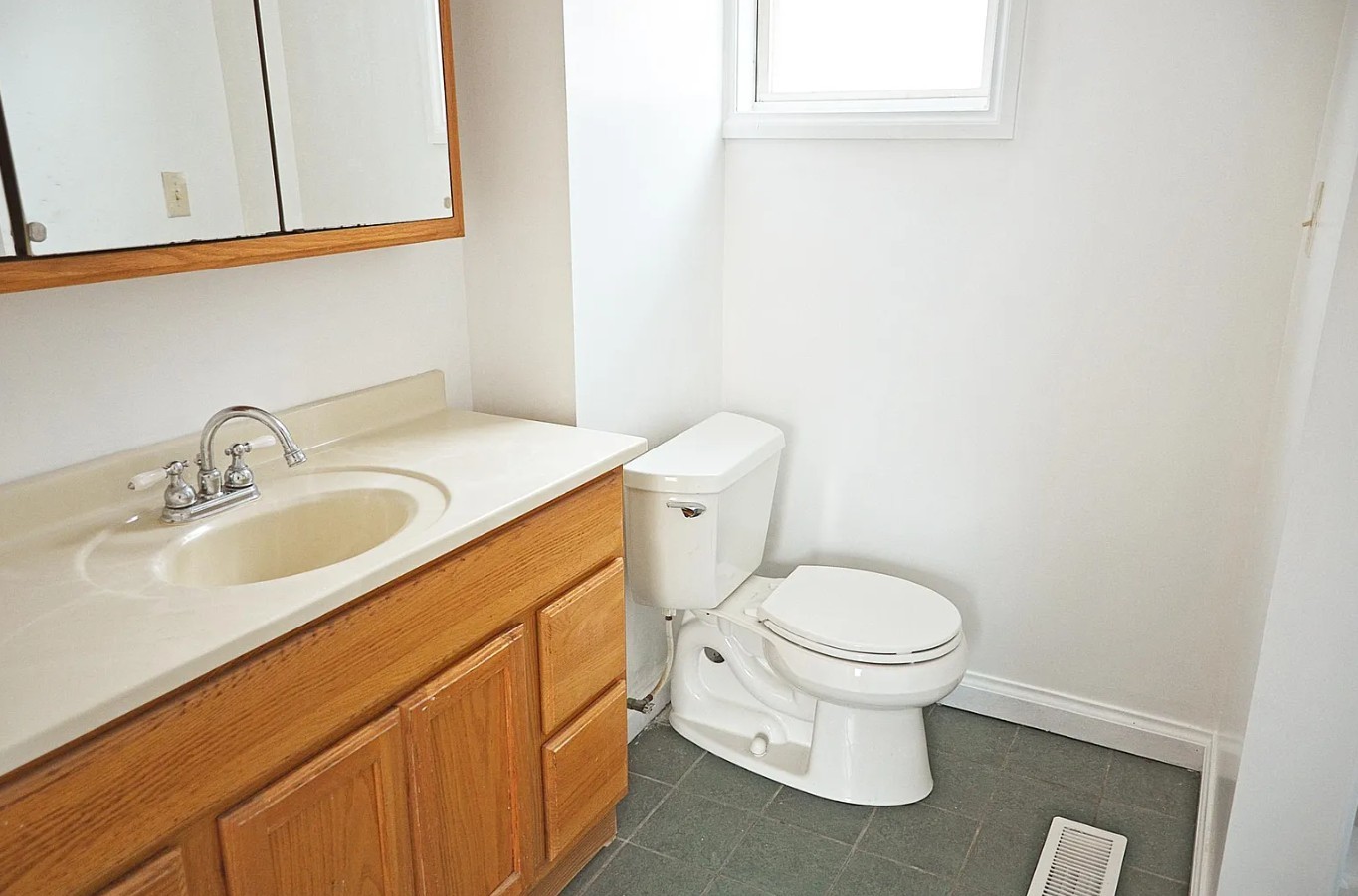 1621 N Talman Avenue Property Photo 56