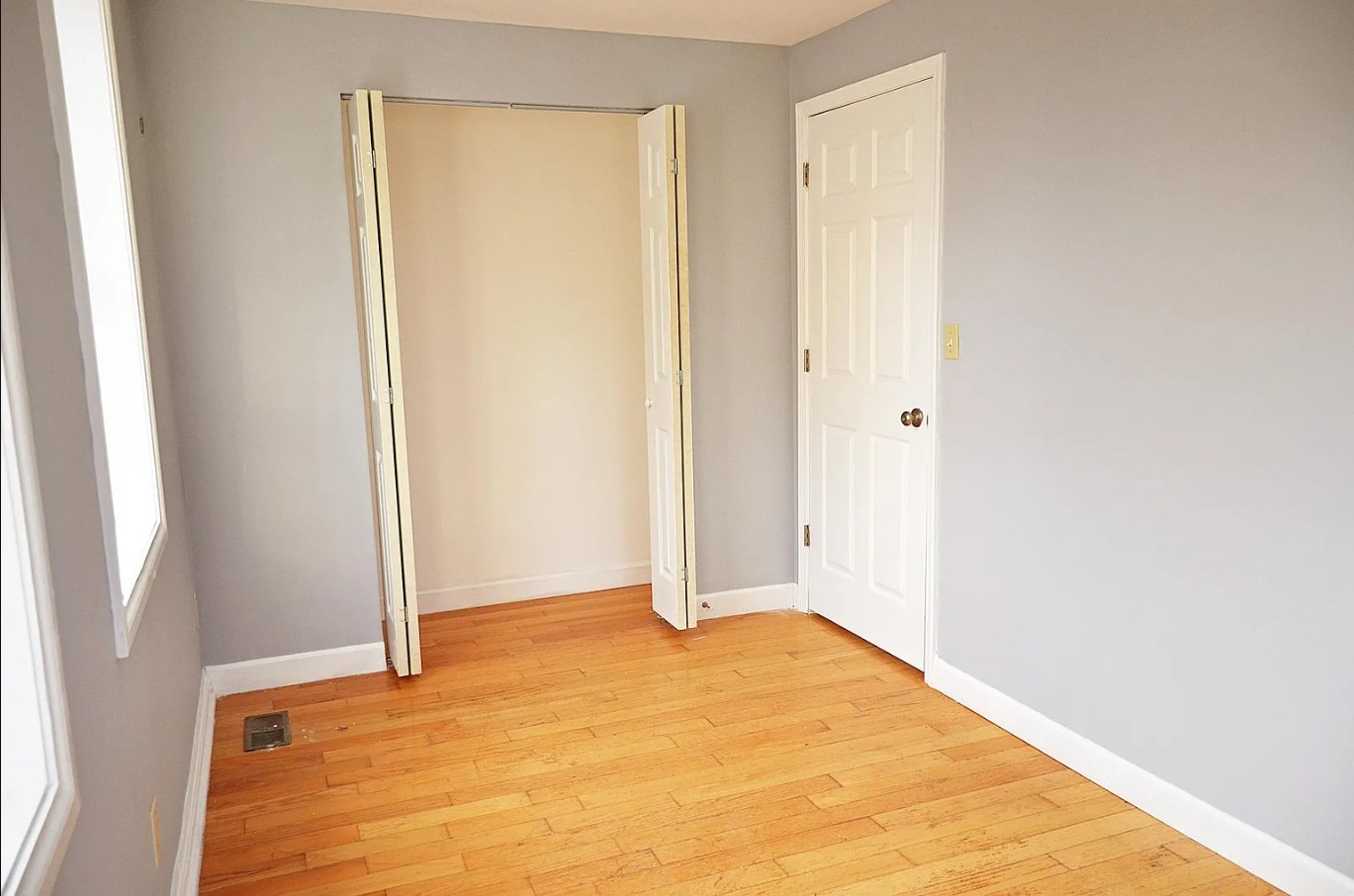 1621 N Talman Avenue Property Photo 60