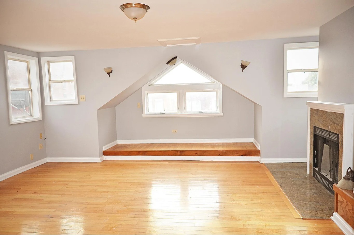 1621 N Talman Avenue Property Photo 65