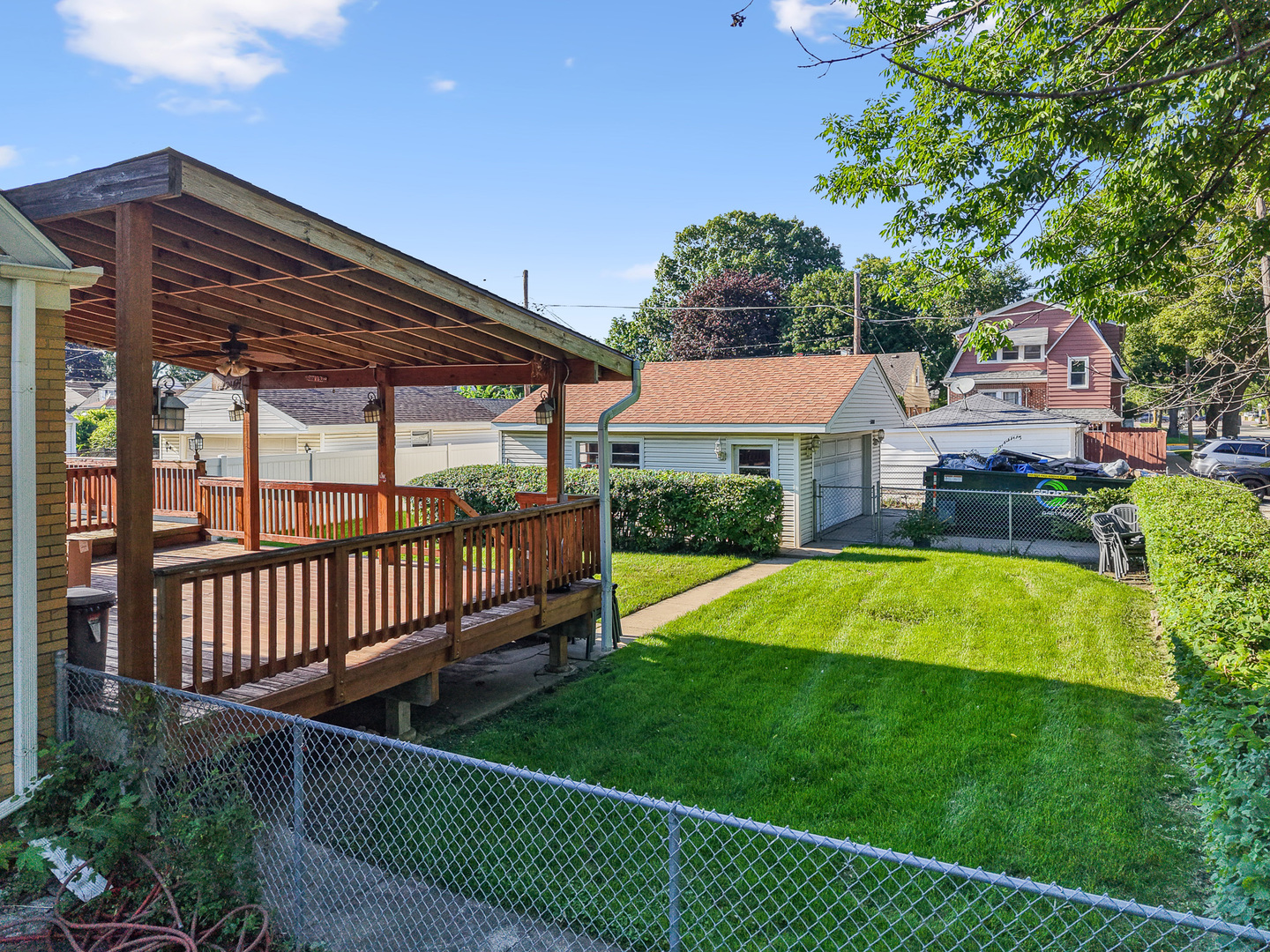5800 Crain Street Property Photo 6